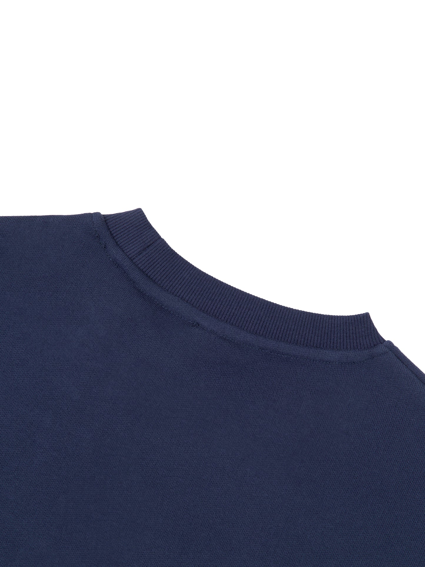 Kids fleece crewneck, navy, crew neck and shoulder seam close-up