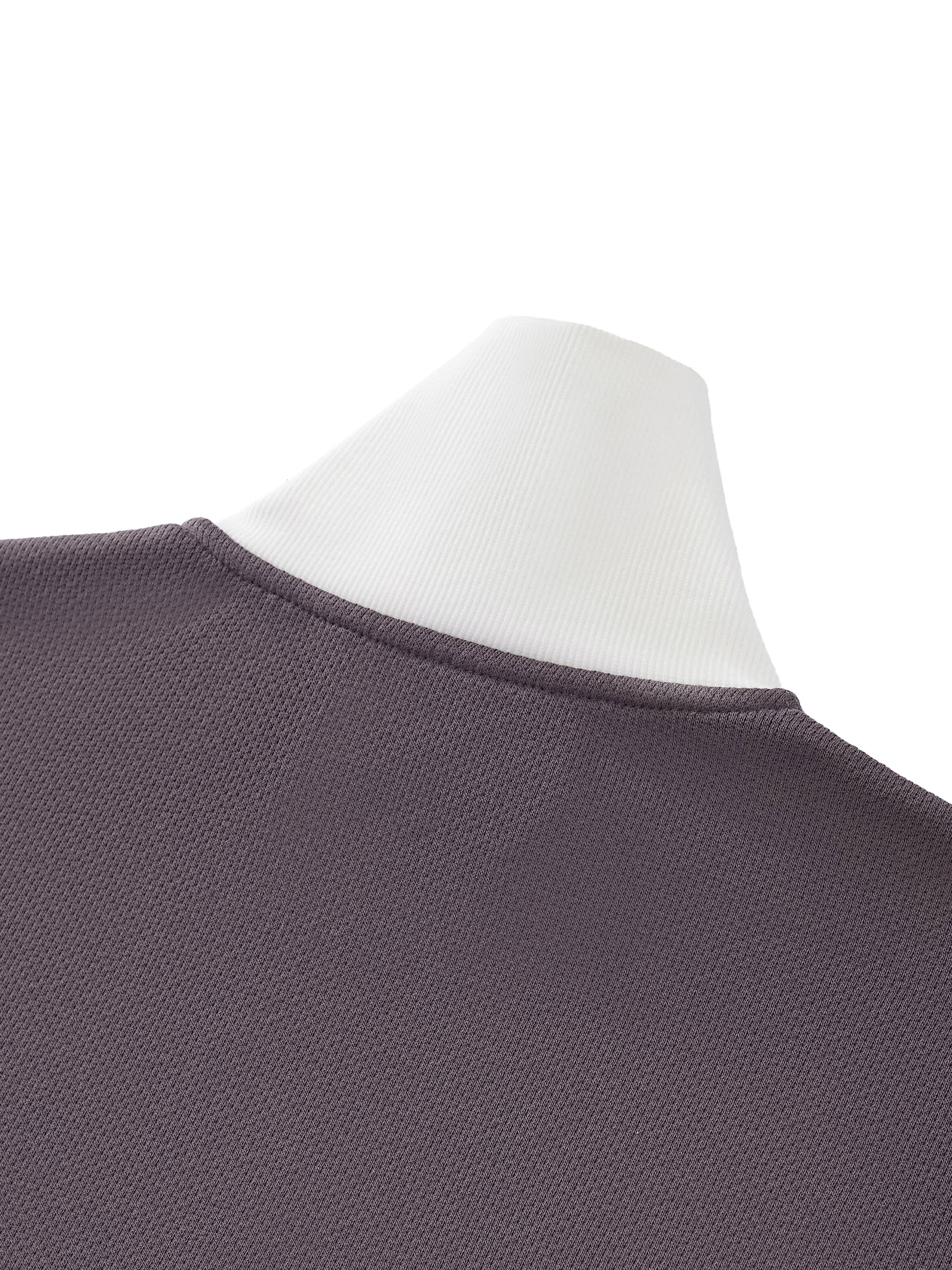Cropped track jacket collar and neckline with ribbed dark purple knit