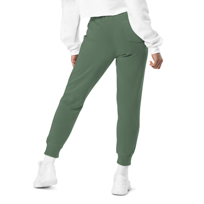 Vintage pigment sweatpants in deep green with cuffed ankle and slanted pocket openings