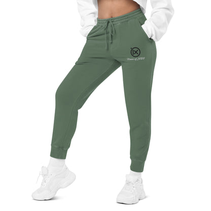 Vintage pigment sweatpants in deep green, drawstring waist and tapered jogger fit